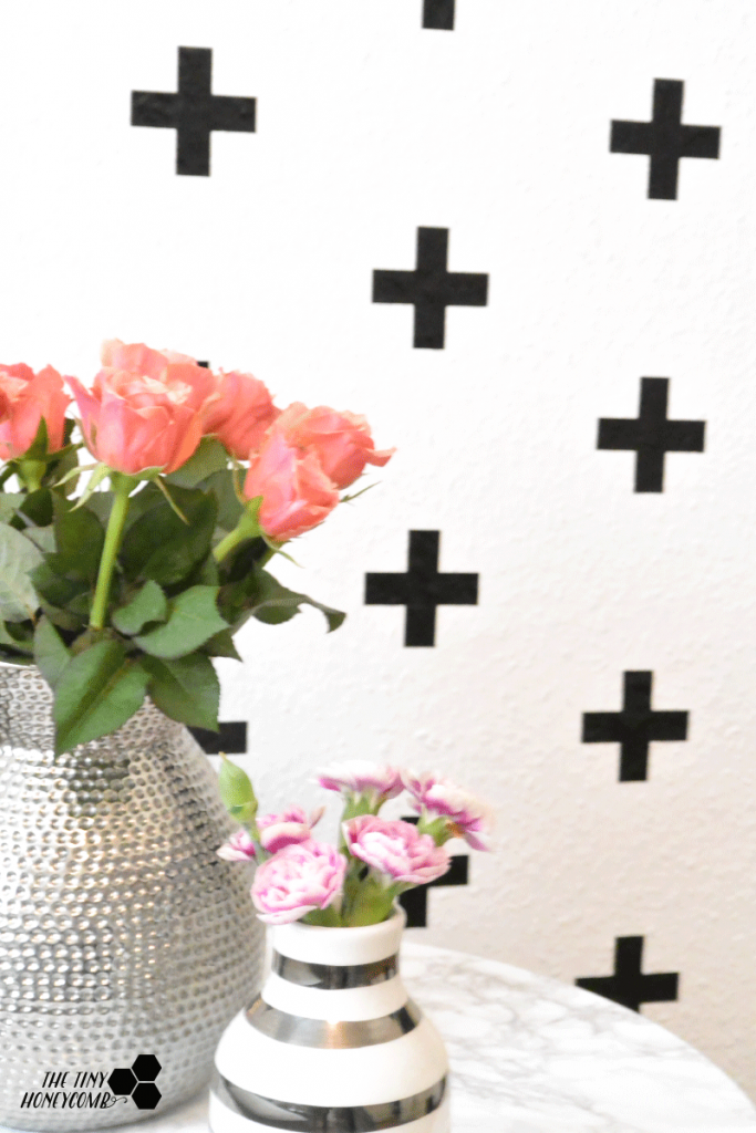 Swiss cross pattern - how to make a pattern on your wall using a silhouette cameo