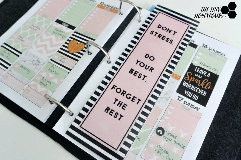 Make your own calendar divider/bookmark with this free printable and tutorial